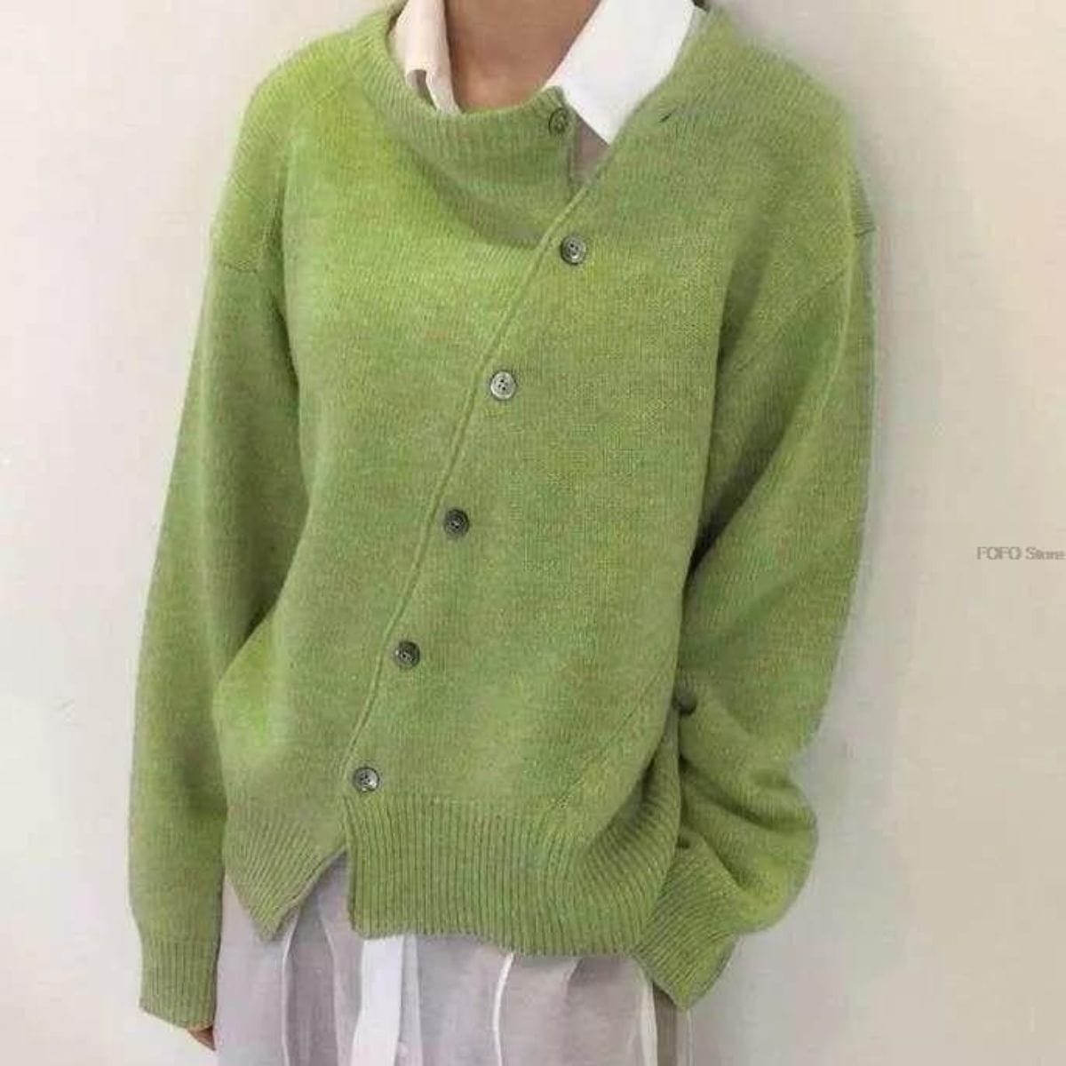 Pull Asymétrique à Boutons Femme