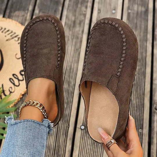 Women's coffee-coloured vintage mules with supportive sole and slip-on design