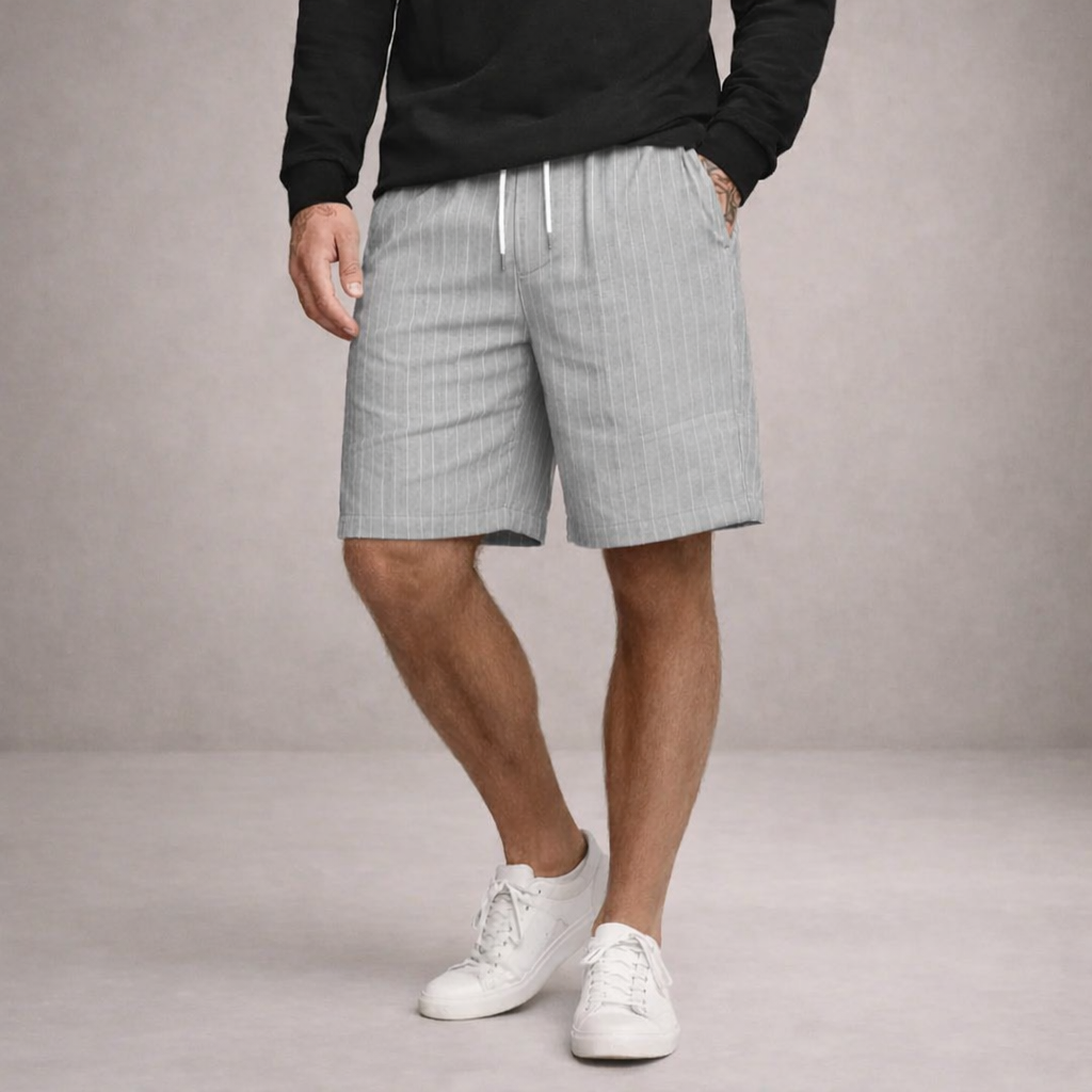 Everyday linen shorts with a classic design