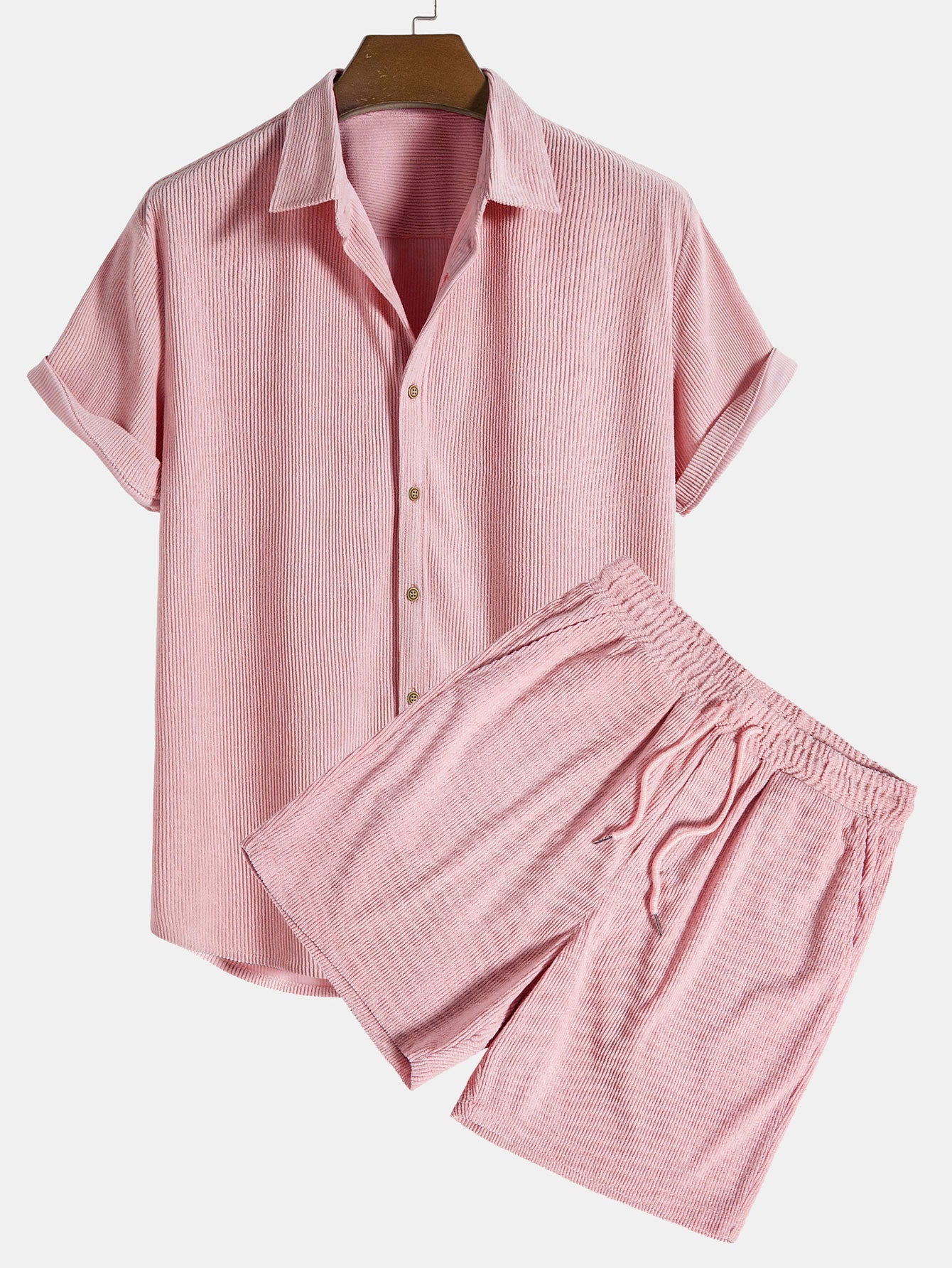 Men's coordinated outfit for casual occasions