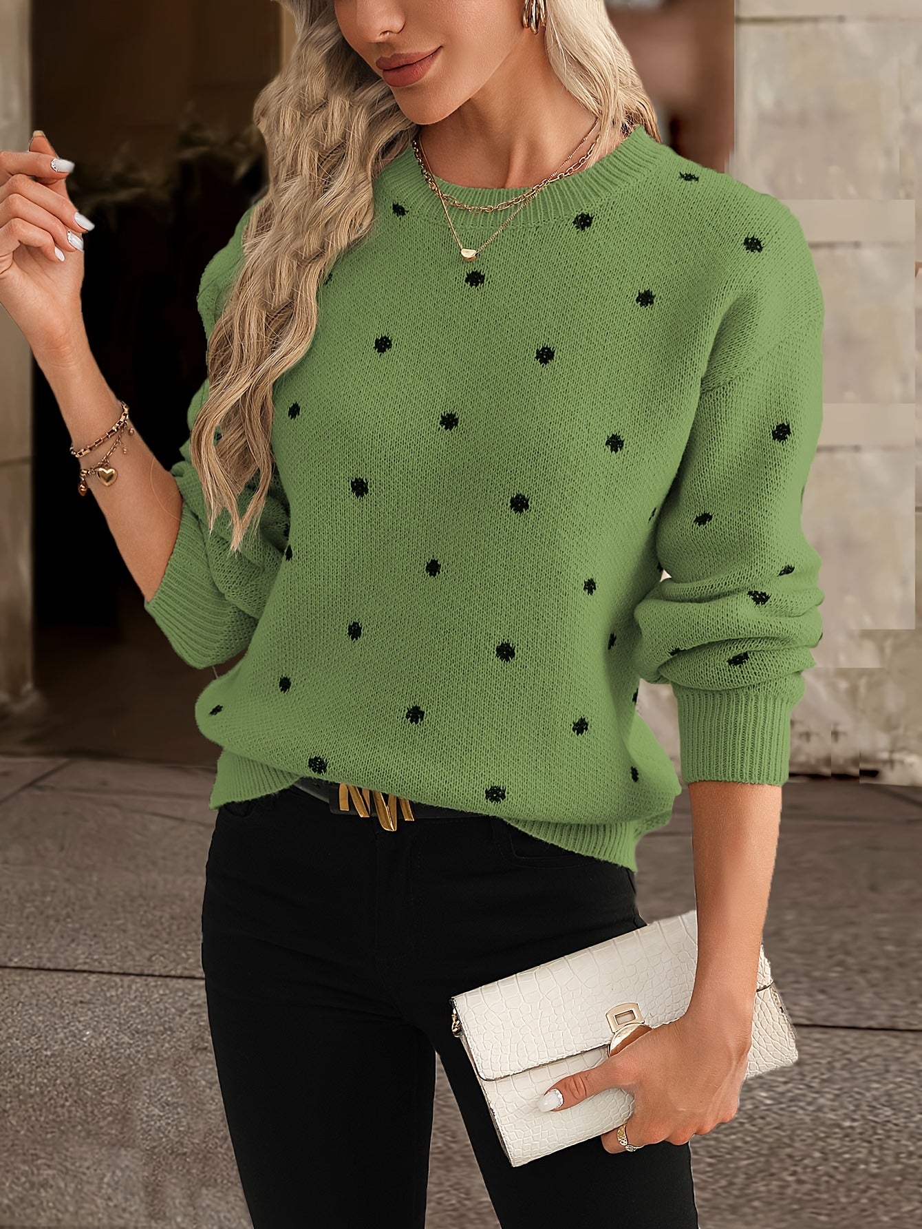 Pull à Motifs Discrets en Maille Femme