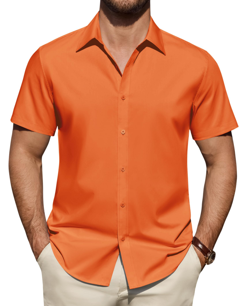 Short sleeve office shirt with a pointed collar and regular fit