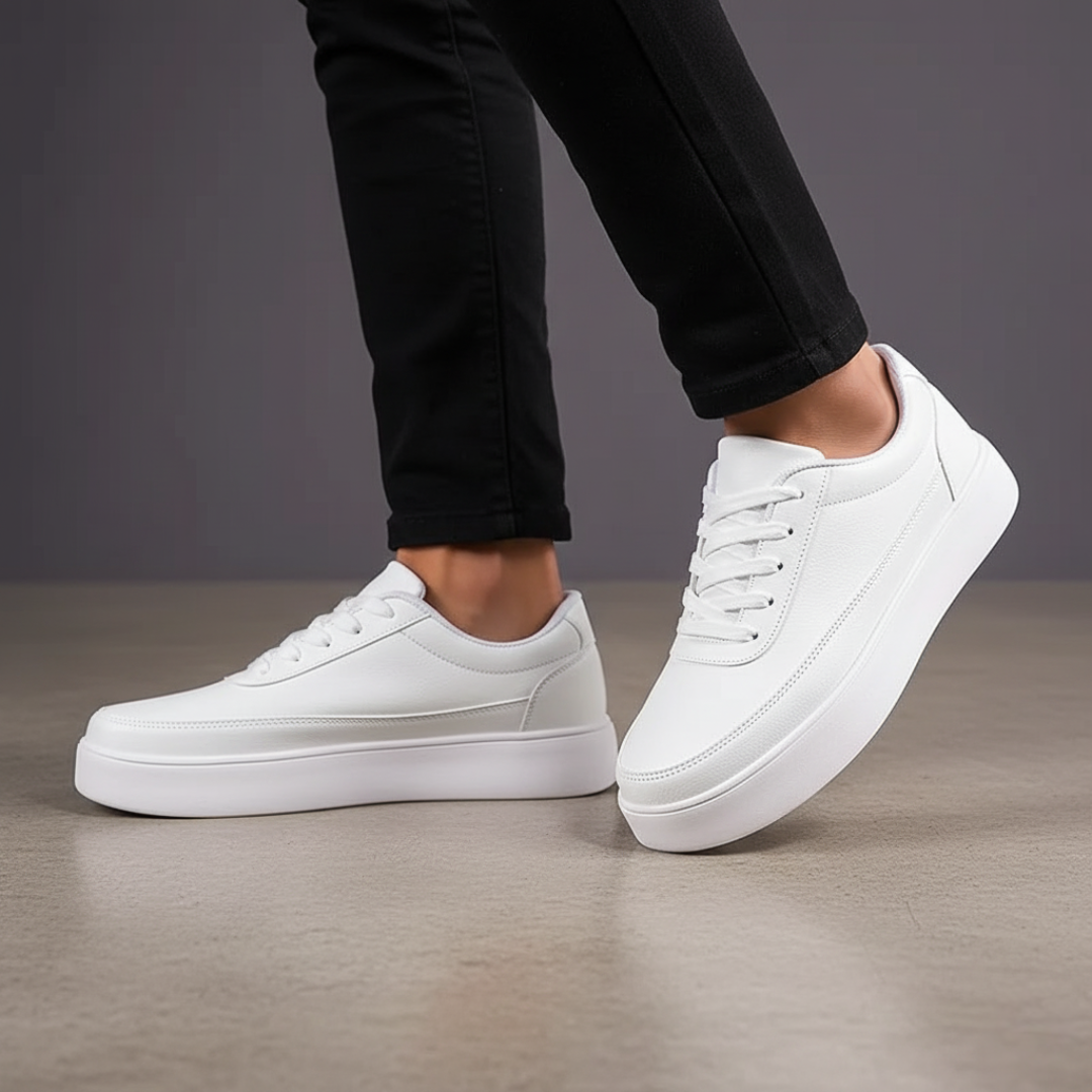 Synthetic sports shoes with standard cut for male customers
