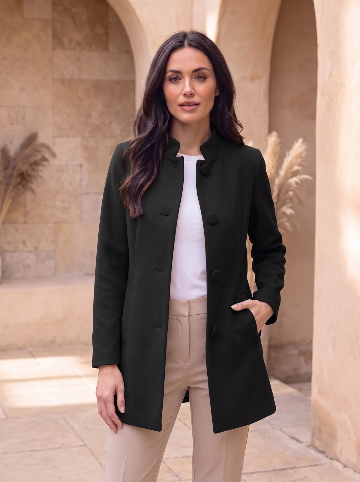 Women's fitted tailored jacket