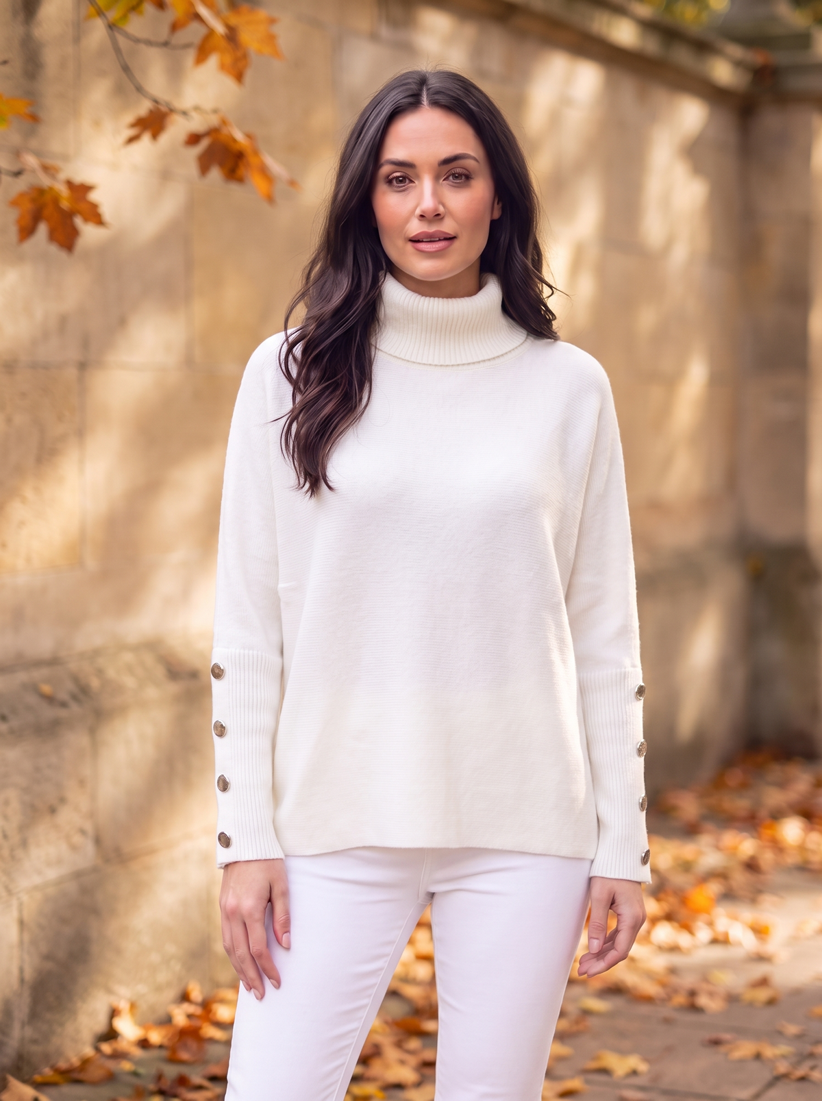 Women's turtleneck knit jumper for fall