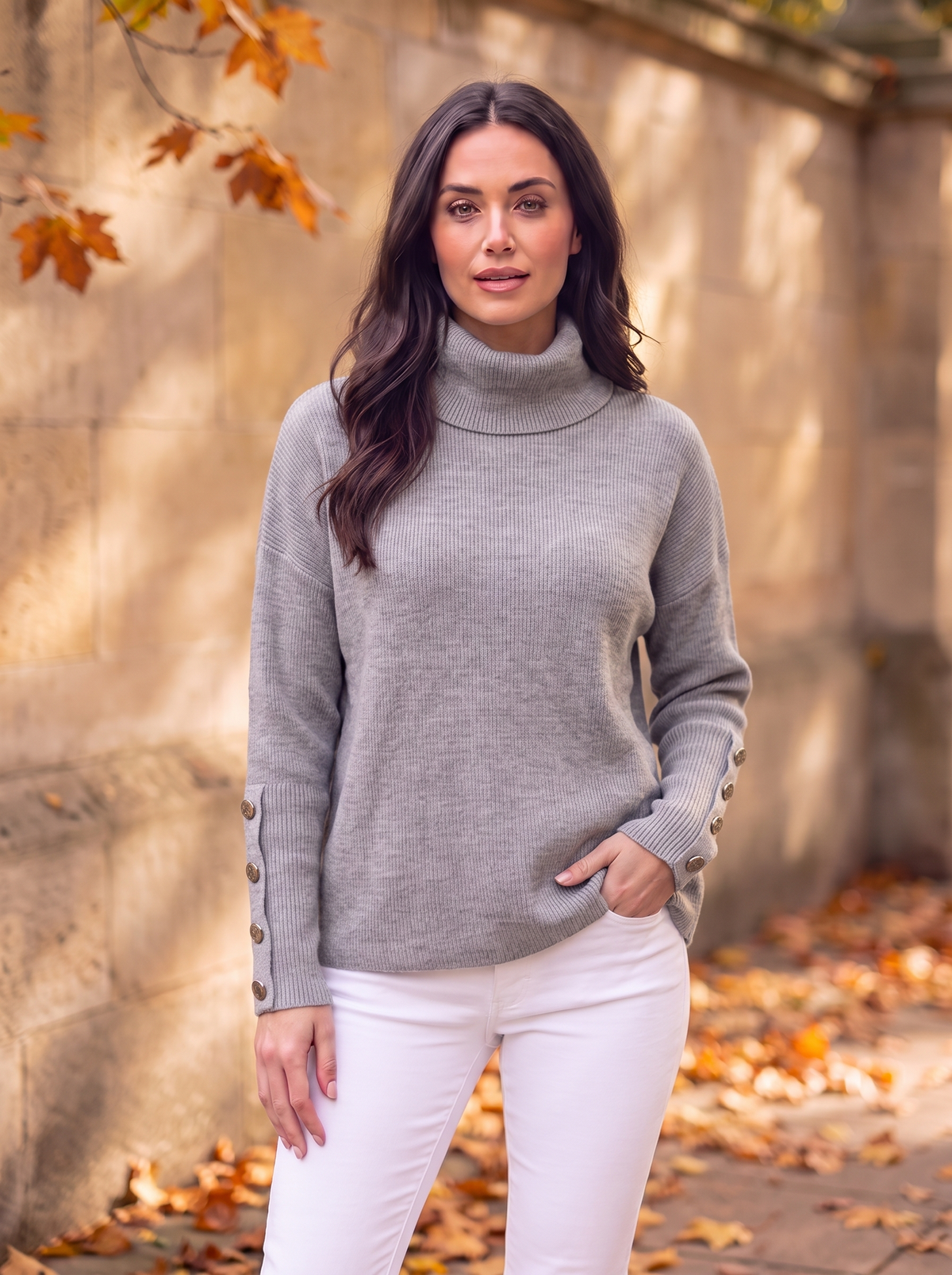 Women's ribbed turtleneck knitwear