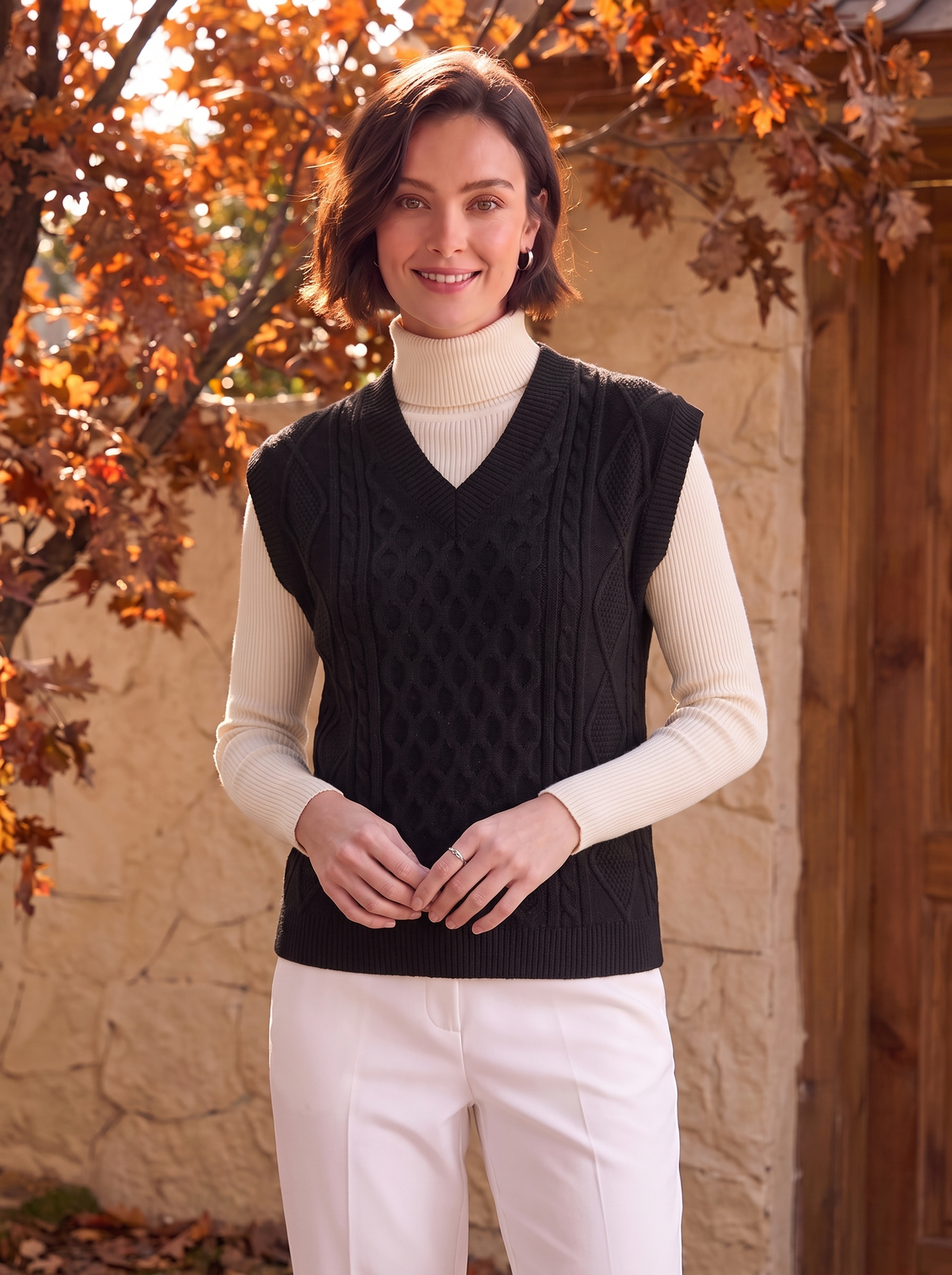 Women's knitted sweater vest for fall