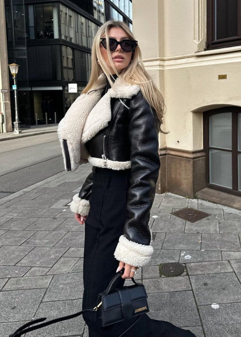 Veste Courte à Revers Femme