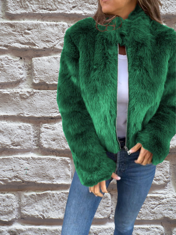 Veste courte en fausse fourrure femme