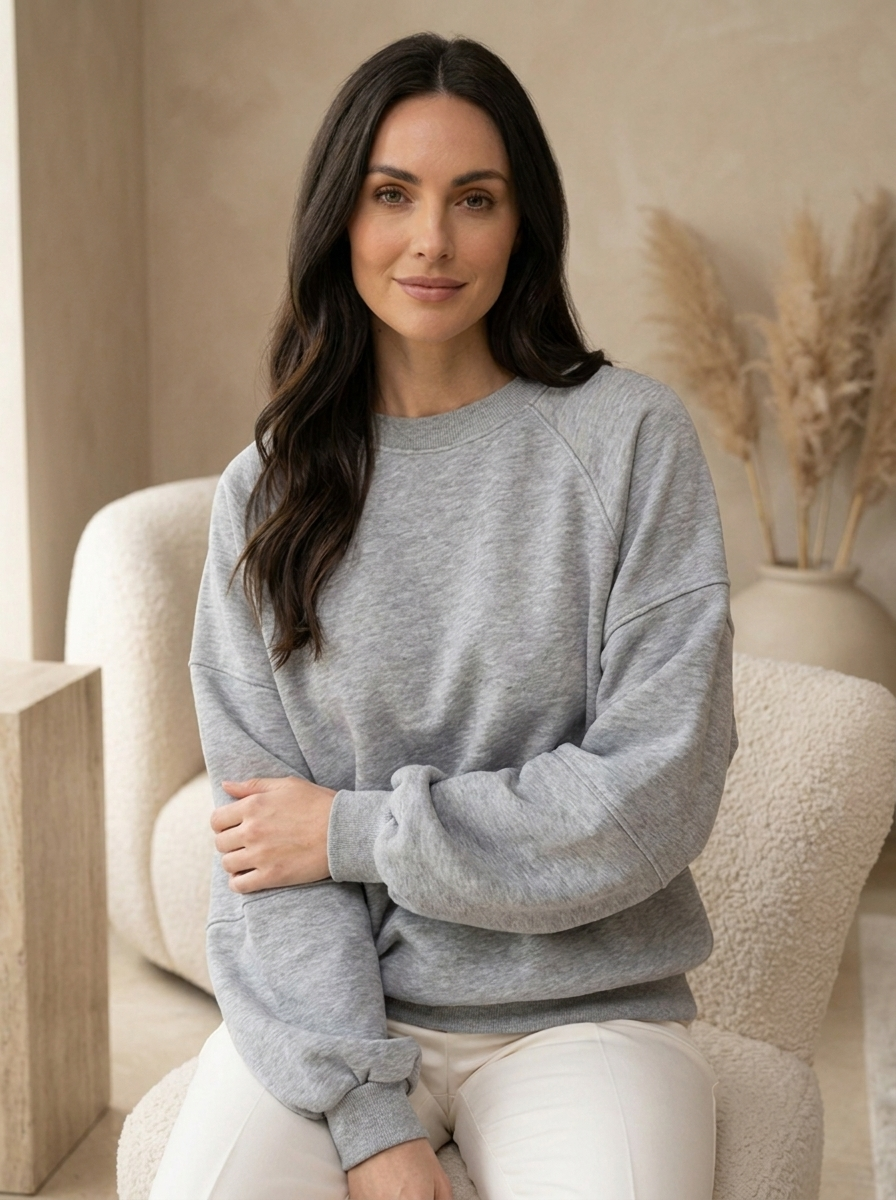 Relaxed fit sweatshirt for weekend wear