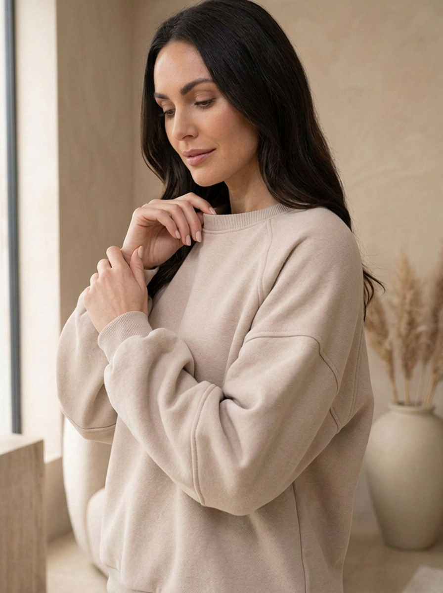 Women's cotton blend pullover with a crew neck