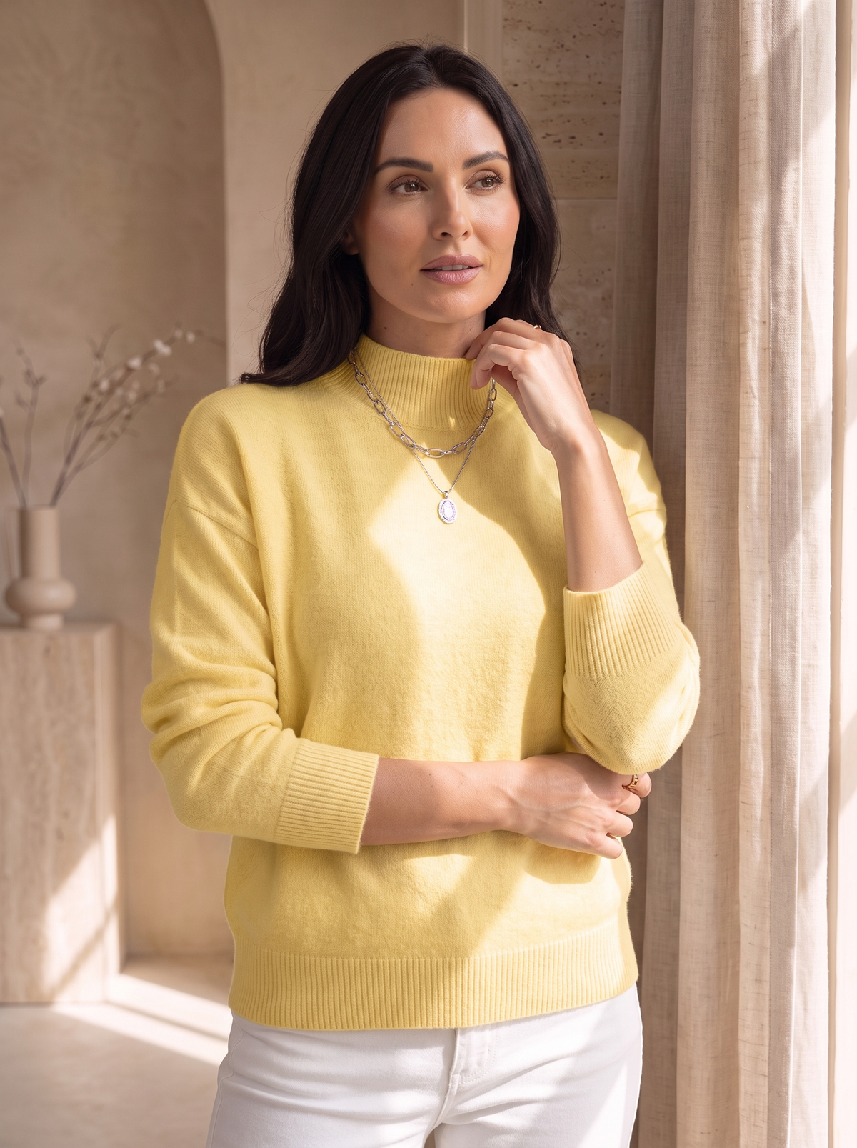 Women's regular fit sweater