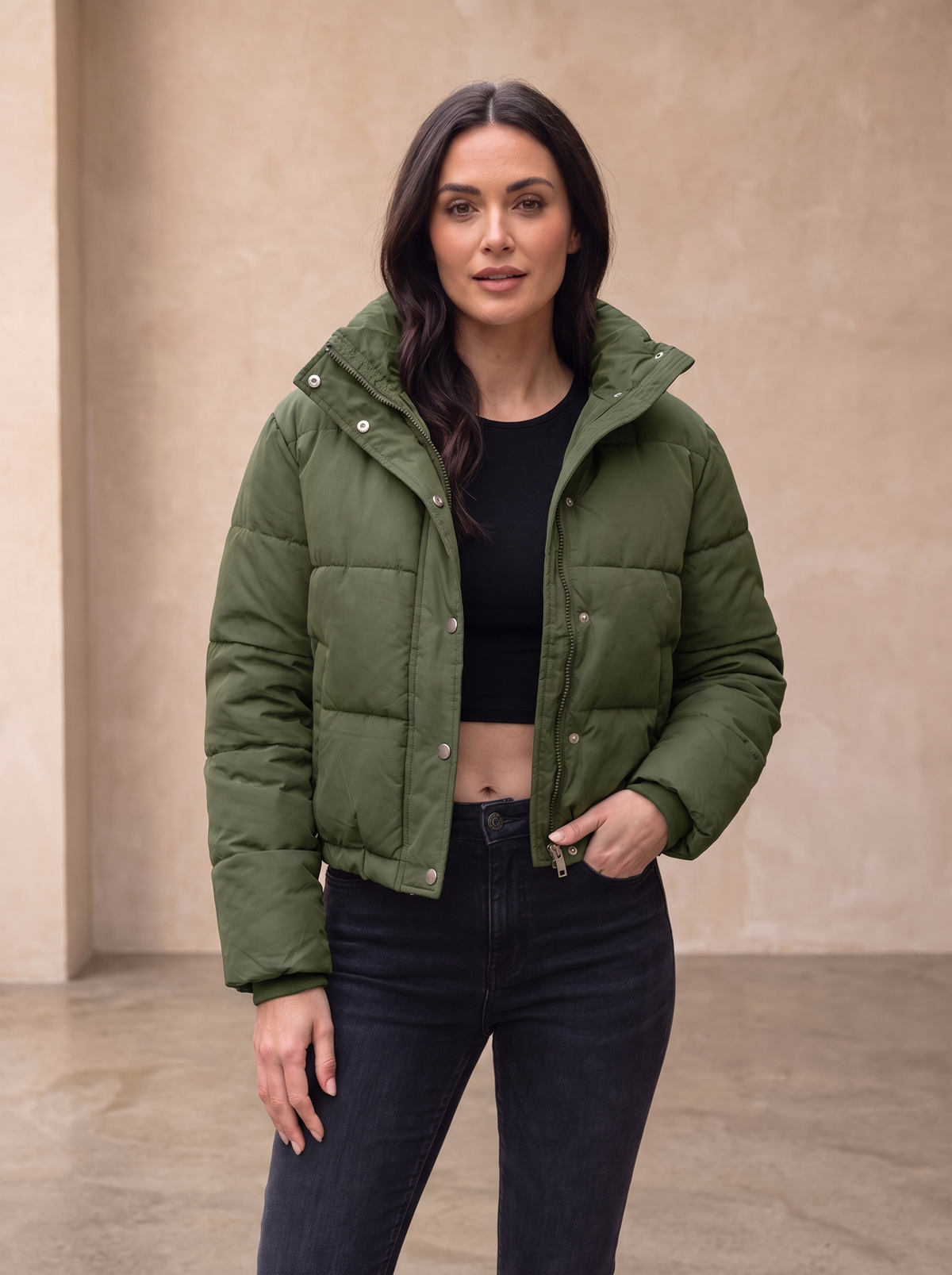 Women's insulated puffer jacket