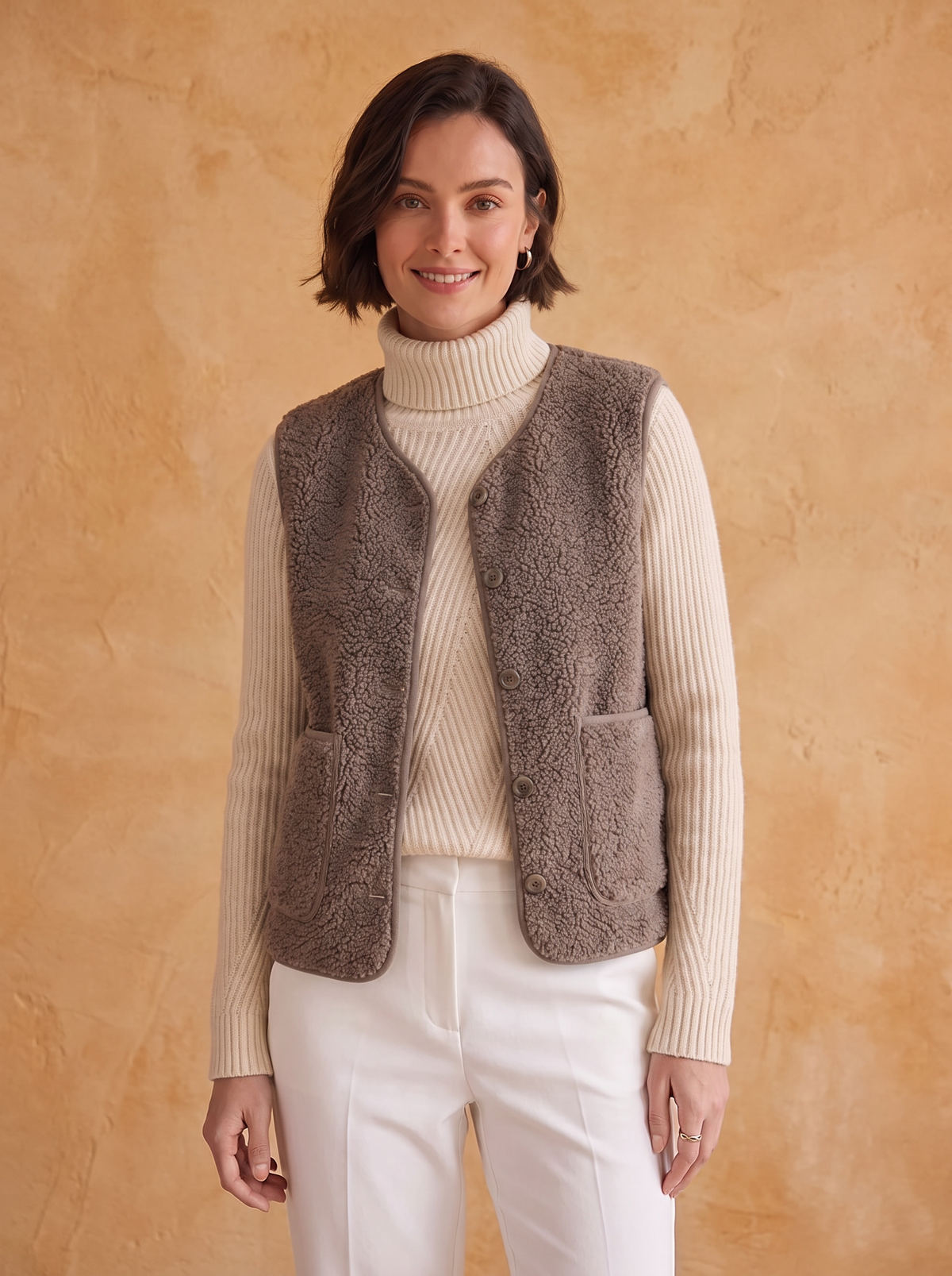 Sherpa vest for women