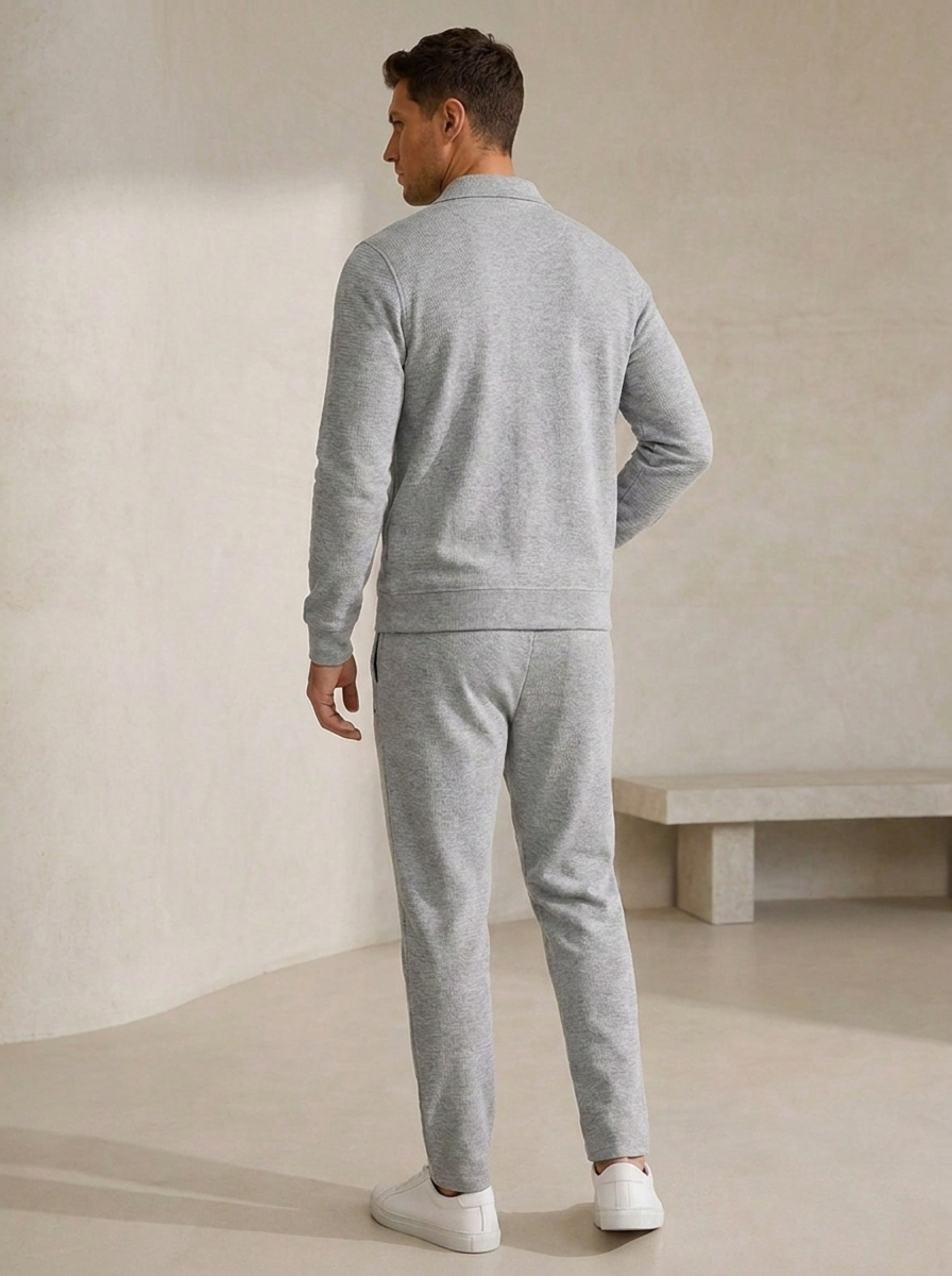 Coordinated tracksuit for weekend wear